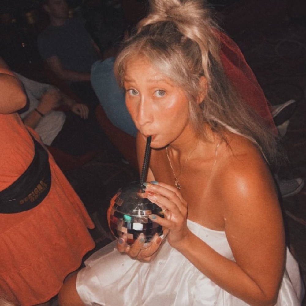 Meet your Posher, Amber